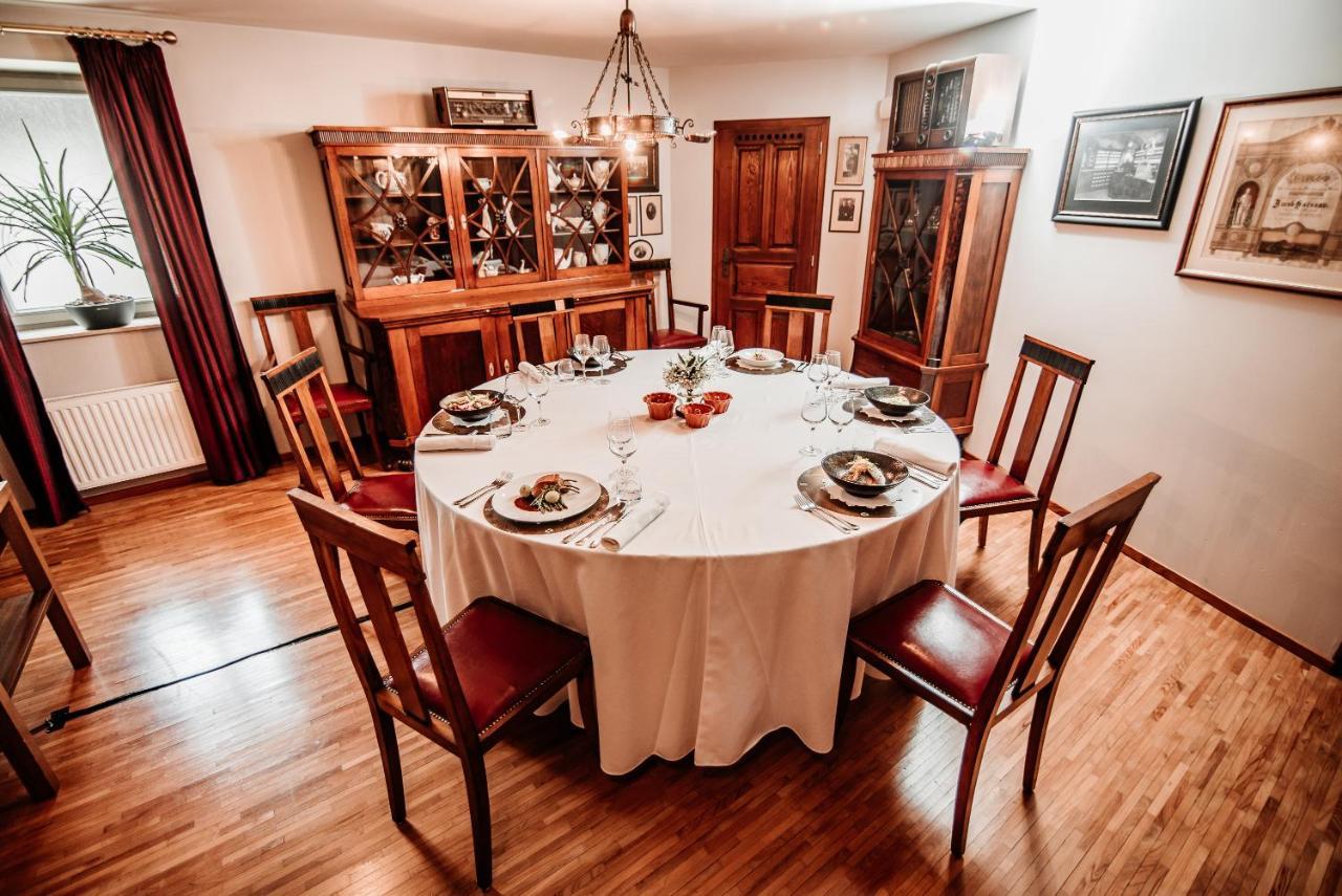 Apartments Avio Zgornji Brnik المظهر الخارجي الصورة